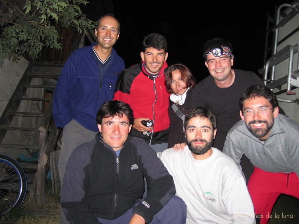 Con unos amigos de Ávila o Segovia que llegaron a la cima de la Dufourspitze en el camping de Täsch